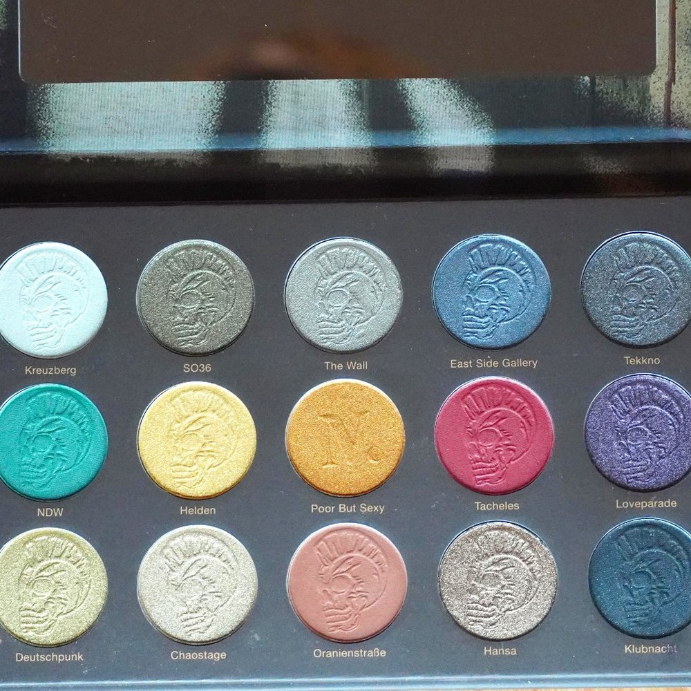 Nomad Eyeshadow Palette Berlin Underground